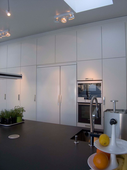 k&ouml;k villa t&auml;by